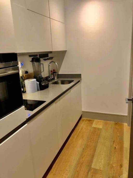 Apartamento Cheviot House Londres Exterior foto